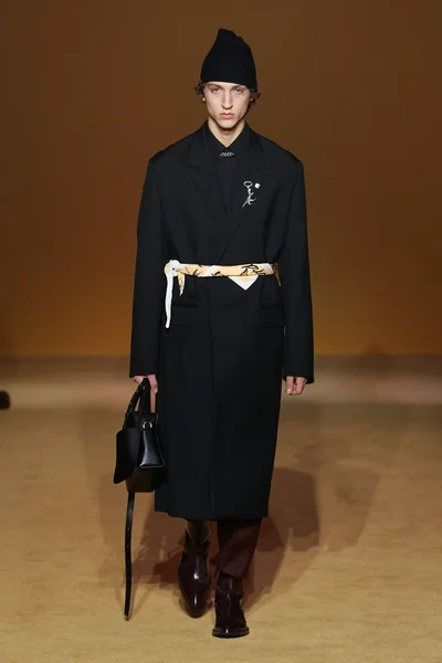Look 33